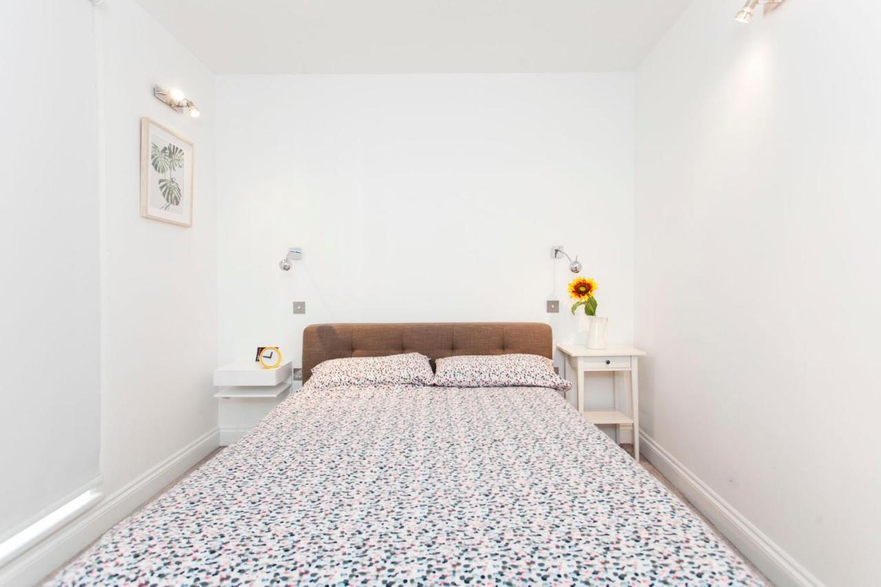 ロンドンItalianflat - Stamford Bridgeアパートメント エクステリア 写真